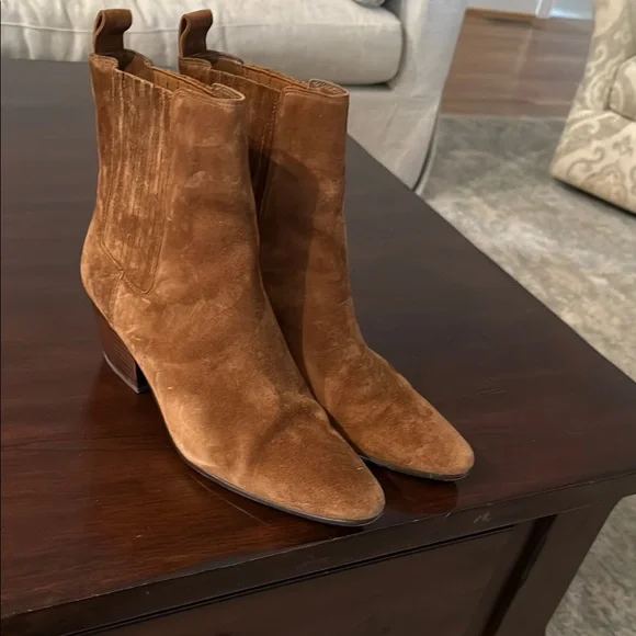 J. Crew Brown Chelsea Ankle Boots with Low Heel and Suede Material - Picture 2 of 6